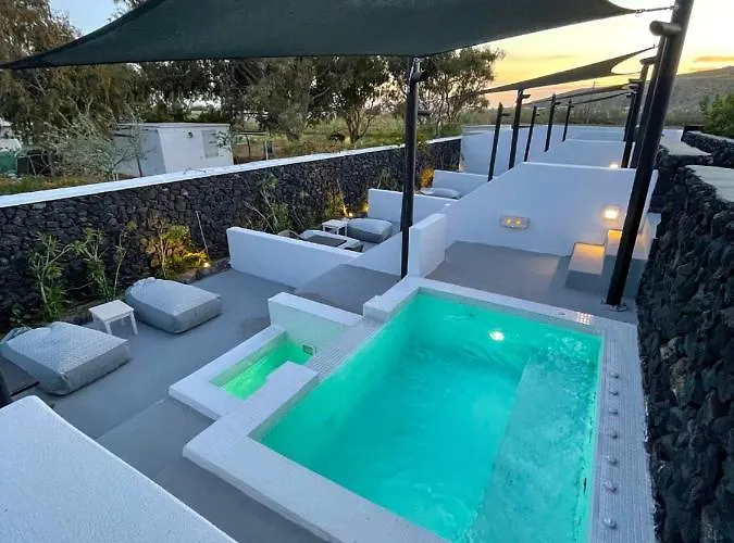 Santa Irina Luxury Sunny Lofts Hotel