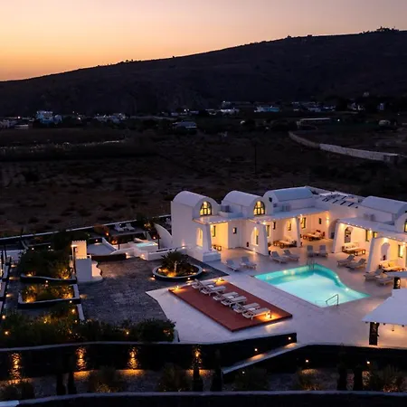 Santa Irina Luxury Sunny Lofts 4* Perivolos (Santorini)